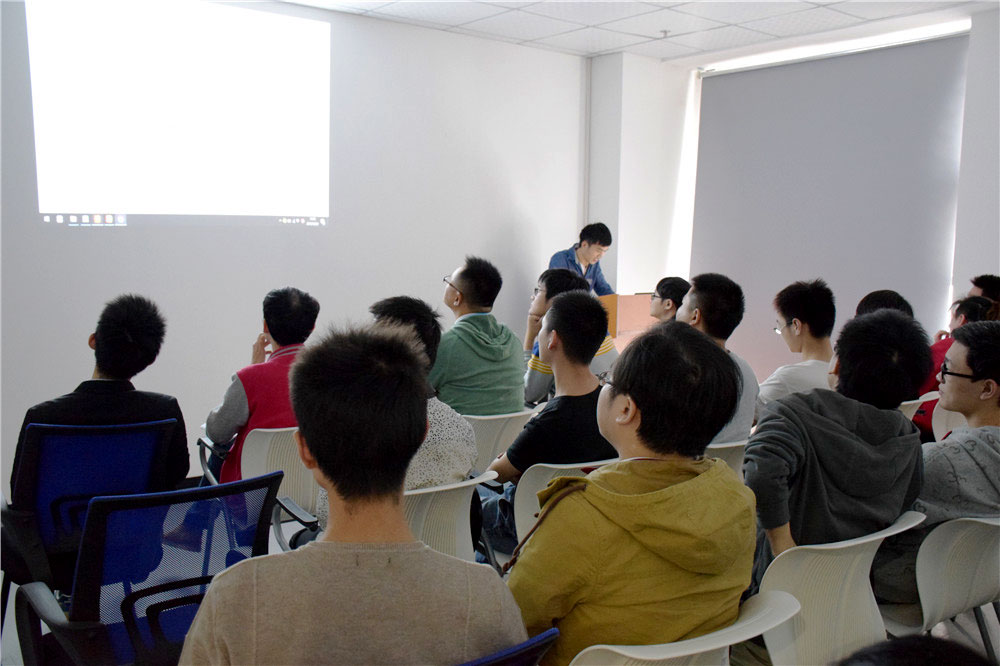 扬帆起航，追逐梦想—记云和前端班毕业典礼