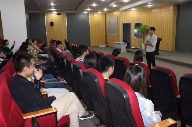 云和数据HTML5班毕业典礼——不忘初心，砥砺前行