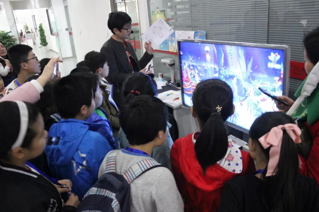 来云和数据体验VR技术,他们不想走了