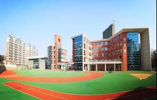 学校配图